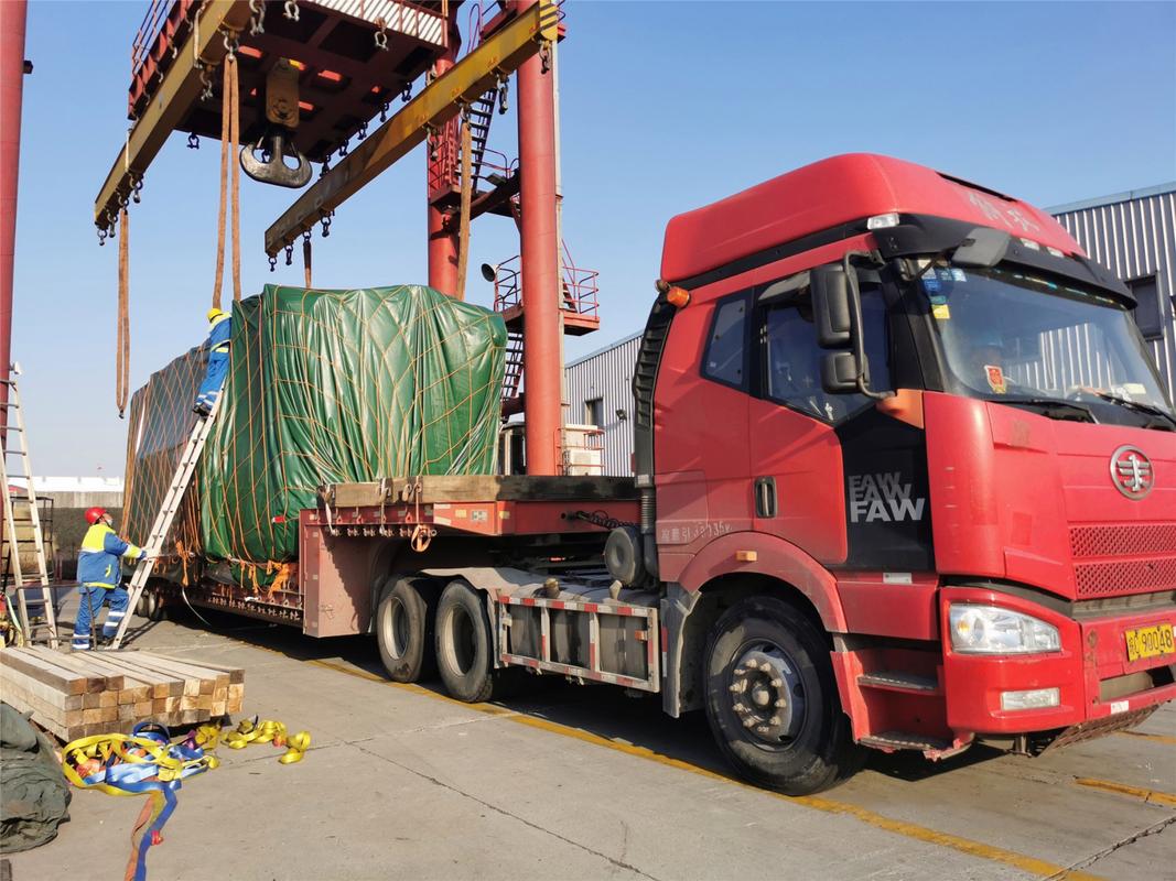 碼頭貨運(yùn)裝貨碼頭貨運(yùn)裝貨車圖片